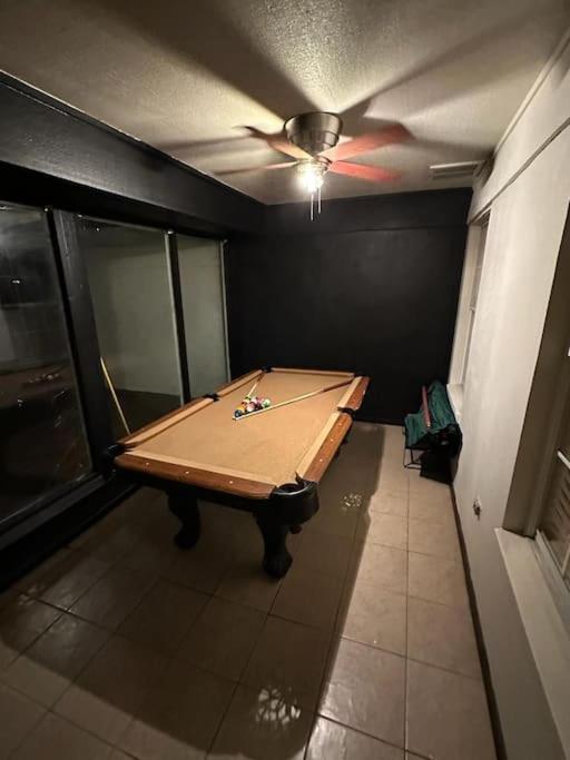 4br With Pool, Shopping & Hébergement de vacances *