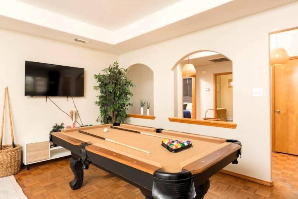 4br With Pool, Shopping & Hébergement de vacances